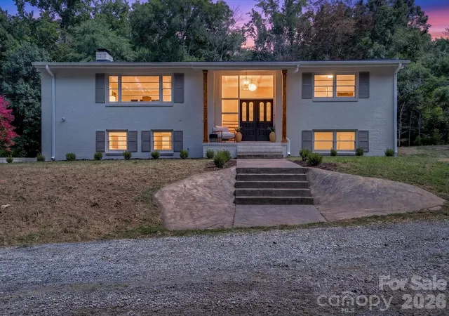 Photo 2 of Single family home for sale at 2532 Sam Newell Rd, Matthews, NC 28105 | MLS# 4419939 | Listing updated on 2026-10-09