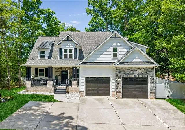 Photo 1 of Sale Pending at 9712 Worley Dr, Charlotte, NC 28215 | MLS# 4419942 | Listing updated on 2026-09-01