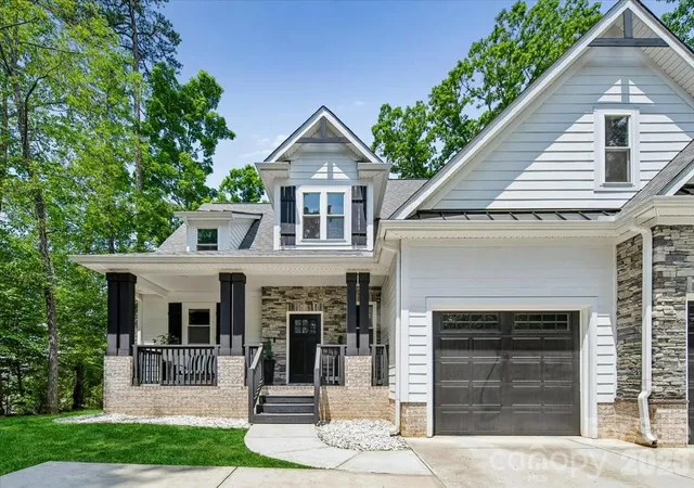Photo 2 of Sale Pending at 9712 Worley Dr, Charlotte, NC 28215 | MLS# 4419942 | Listing updated on 2026-09-01