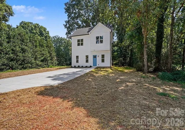 Photo 1 of Single family home for sale at 113 Little John Rd, Statesville, NC 28625 | MLS# 4419956 | Listing updated on 2026-09-08