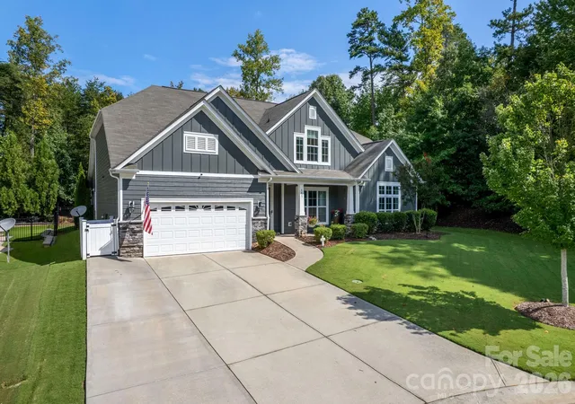 Photo 4 of Single family home for sale at 5487 Sapwood Ct, Denver, NC 28037 | MLS# 4419965 | Listing updated on 2026-10-26