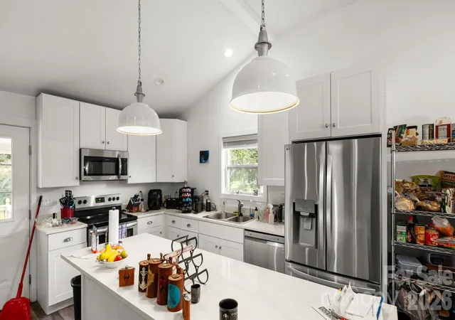 Photo 3 of Single family home for sale at 1476 Charlotte Hwy, Mooresville, NC 28115 | MLS# 4419978 | Listing updated on 2026-10-09