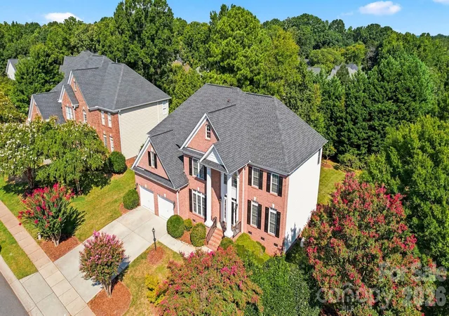 Photo 2 of Single family home for sale at 19104 Berkley Cmns Dr, Cornelius, NC 28031 | MLS# 4419983 | Listing updated on 2026-10-06