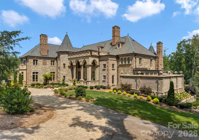 Photo 1 of Mansion for sale at 9 Brooklawn Chase, Asheville, NC 28803 | MLS# 4420007 | Listing updated on 2026-09-14