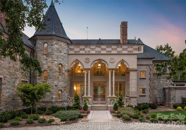 Photo 2 of Mansion for sale at 9 Brooklawn Chase, Asheville, NC 28803 | MLS# 4420007 | Listing updated on 2026-09-14