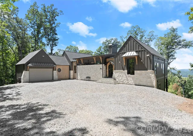 Photo 2 of Single family home for sale at 724 Grand Laurel Way, Brasstown, NC 28902 | MLS# 4420010 | Listing updated on 2026-09-19