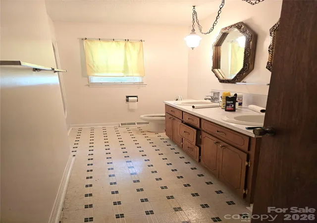 Photo 2 of Single family home for sale at 1603 Caromar Pl NW, Concord, NC 28027 | MLS# 4420038 | Listing updated on 2026-09-06