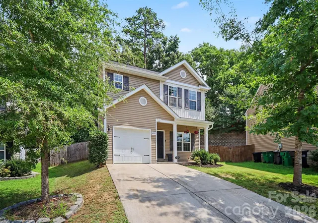 Photo 2 of Single family home for sale at 4560 Merryvale Forest Dr, Charlotte, NC 28214 | MLS# 4420053 | Listing updated on 2026-10-01