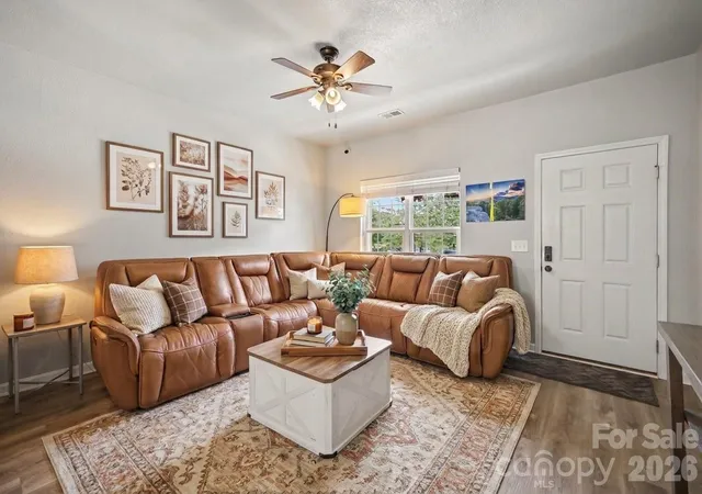 Photo 3 of Single family home for sale at 4560 Merryvale Forest Dr, Charlotte, NC 28214 | MLS# 4420053 | Listing updated on 2026-10-01