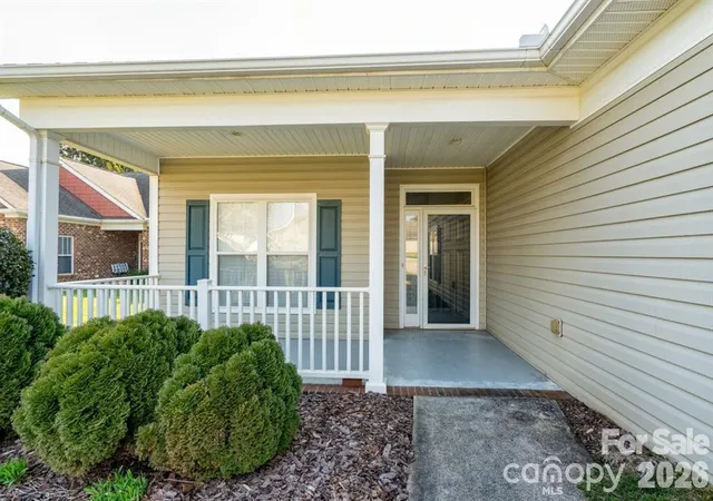 Photo 2 of Single family home for sale at 115 River Birch Dr, Salisbury, NC 28146 | MLS# 4420054 | Listing updated on 2026-09-02