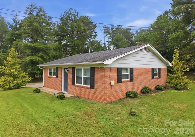 Photo 2 of Single family home for sale at 209 Roberson Rd, Forest City, NC 28043 | MLS# 4420063 | Listing updated on 2026-09-05