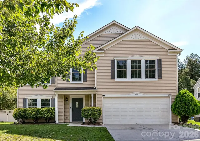 Photo 1 of Single family home for sale at 404 Inverness Ln, Salisbury, NC 28146 | MLS# 4420080 | Listing updated on 2026-09-29