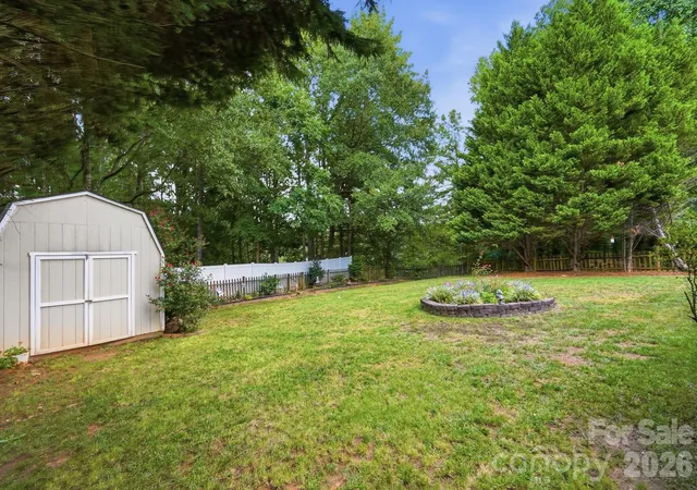 Photo 40 of Sale Pending at 12424 Tantallon Ct, Pineville, NC 28134 | MLS# 4420083 | Listing updated on 2026-10-06
