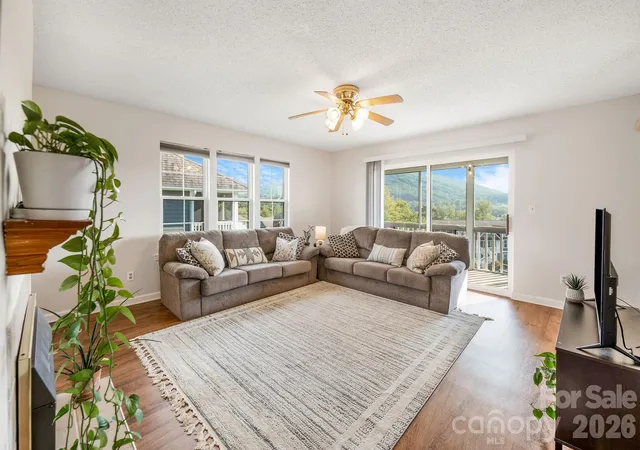 Photo 3 of Condo for sale at 4702 Breakers Ln, Asheville, NC 28806 | MLS# 4420087 | Listing updated on 2026-09-19