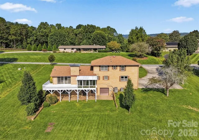Single family home for sale at 2796 Lakeview Dr, Lenoir, NC 28645 | MLS# 4420091 | Listing updated on 2026-09-08