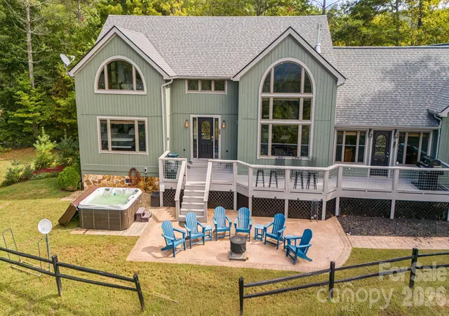 Photo 1 of Single family home for sale at 28 Nantahala Ridge, Bryson City, NC 28713 | MLS# 4420110 | Listing updated on 2026-10-21