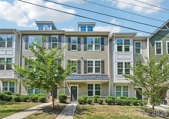 Photo 1 of Townhouse for sale at 739 Beaty St, Davidson, NC 28036 | MLS# 4420114 | Listing updated on 2026-09-19