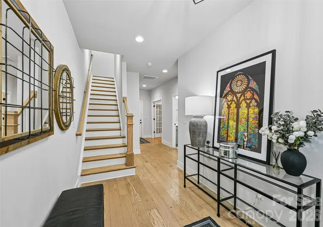 Photo 2 of Townhouse for sale at 739 Beaty St, Davidson, NC 28036 | MLS# 4420114 | Listing updated on 2026-09-19
