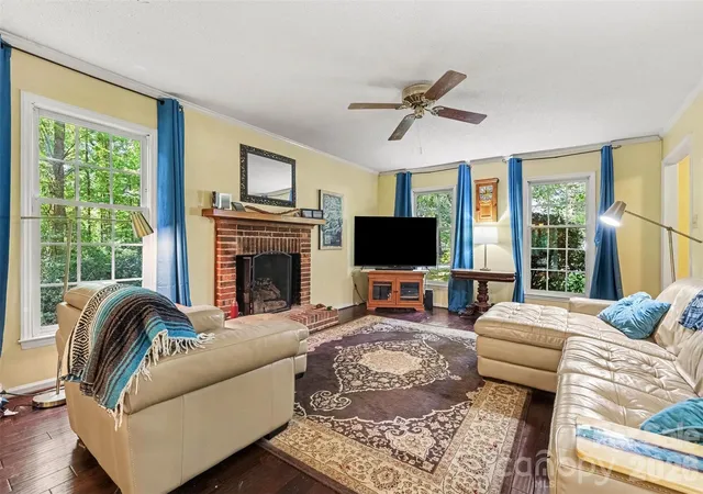 Photo 3 of Single family home for sale at 2156 Olde Crk Rd, Rock Hill, SC 29732 | MLS# 4420124 | Listing updated on 2026-10-09