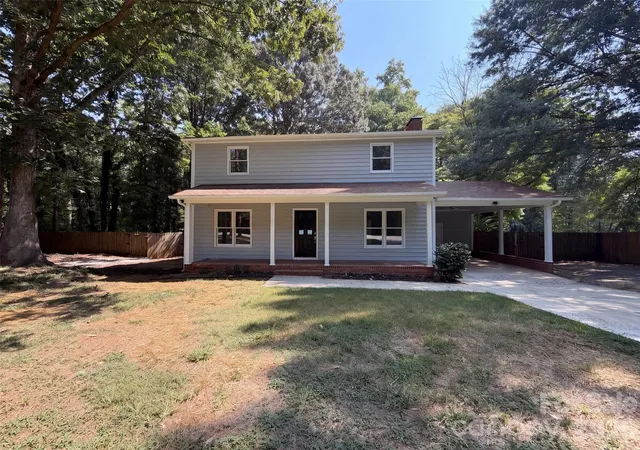 Photo 1 of Single family home for sale at 4614 Hickory Grv Rd, Mount Holly, NC 28120 | MLS# 4420125 | Listing updated on 2026-10-01