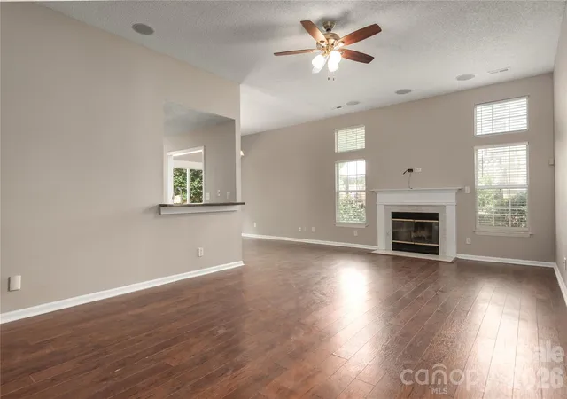 Photo 3 of Single family home for sale at 10333 Danesway Ln, Cornelius, NC 28031 | MLS# 4420138 | Listing updated on 2026-09-04