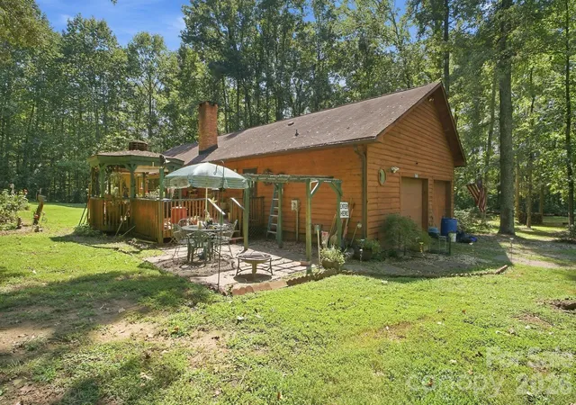 Photo 3 of Single family home for sale at 2340 E Nc 152 Hwy, China Grove, NC 28023 | MLS# 4420158 | Listing updated on 2026-09-16