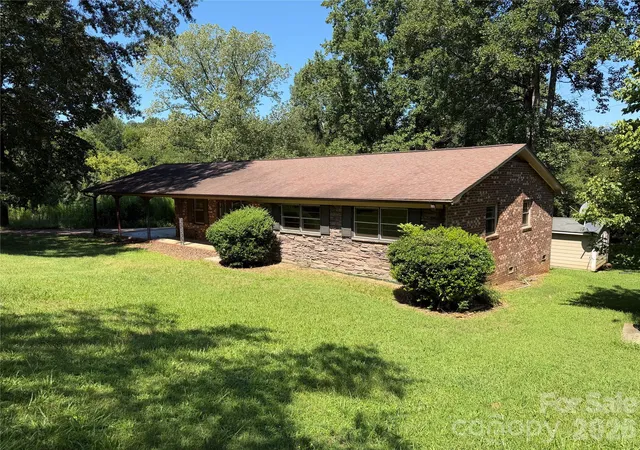 Photo 2 of Single family home for sale at 517 Goldwater St, Shelby, NC 28152 | MLS# 4420172 | Listing updated on 2026-09-01
