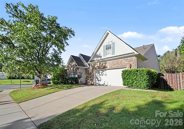 Photo 3 of Single family home for sale at 201 Augustus Ln, Mount Holly, NC 28120 | MLS# 4420181 | Listing updated on 2026-10-07