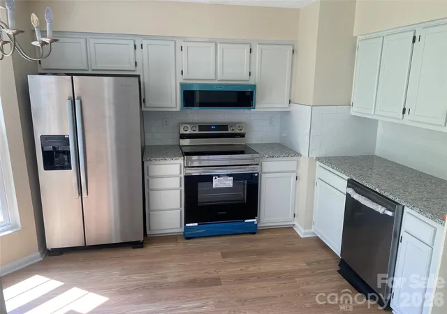 Photo 3 of Single family home for sale at 11101 Deerpath Ct, Charlotte, NC 28262 | MLS# 4420188 | Listing updated on 2026-09-21