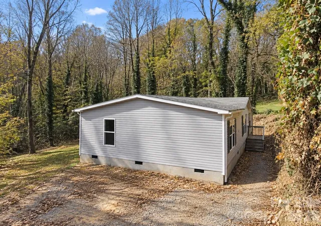 Photo 1 of Single family home for sale at 55 Harris Ridge Rd, Candler, NC 28715 | MLS# 4420194 | Listing updated on 2026-09-22