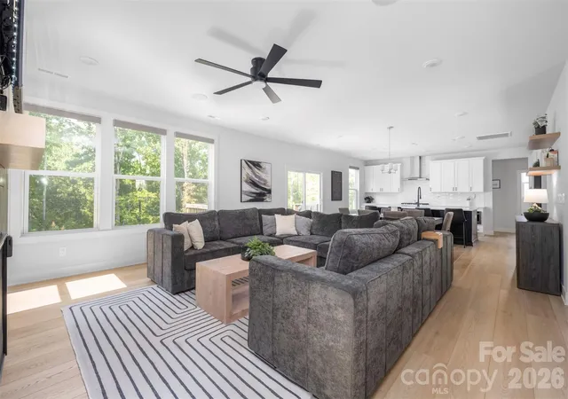 Photo 3 of Single family home for sale at 4320 Tournette Dr, Fort Mill, SC 29707 | MLS# 4420198 | Listing updated on 2026-10-04
