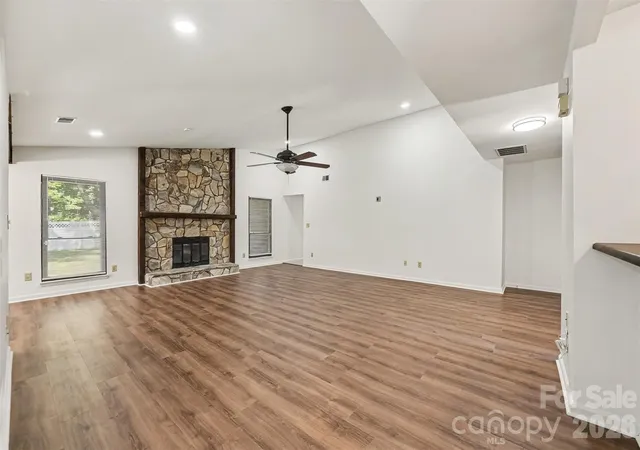 Photo 4 of Single family home for sale at 10225 Atchinson Dr, Mint Hill, NC 28227 | MLS# 4420202 | Listing updated on 2026-09-19