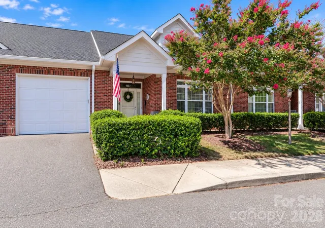 Photo 3 of Townhouse for sale at 908 Davie Ave #C, Statesville, NC 28677 | MLS# 4420203 | Listing updated on 2026-09-12
