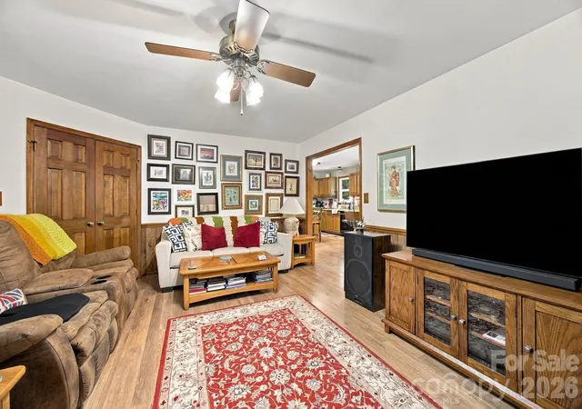 Photo 4 of Single family home for sale at 6134 Hickory Forest Dr, Charlotte, NC 28277 | MLS# 4420216 | Listing updated on 2026-09-15