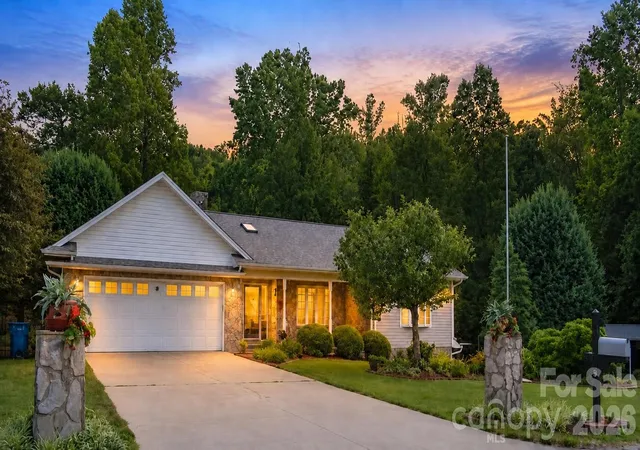 Photo 1 of Single family home for sale at 9 Daniel Cir, Granite Falls, NC 28630 | MLS# 4420218 | Listing updated on 2026-09-04