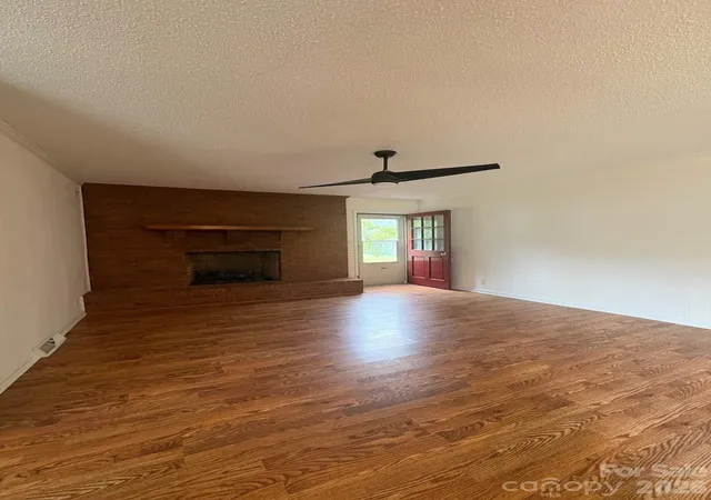 Photo 4 of Single family home for sale at 107 Ephraim Dr, Salisbury, NC 28144 | MLS# 4420227 | Listing updated on 2026-09-01