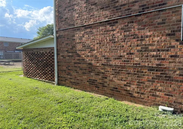 Photo 2 of Sale Pending at 155 Nw 17th Street #F1, Hickory, NC 28601 | MLS# 4420228 | Listing updated on 2026-09-04