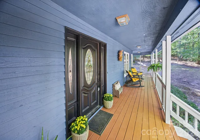 Photo 2 of Single family home for sale at 2703 Blythe Rd, Waxhaw, NC 28173 | MLS# 4420238 | Listing updated on 2026-10-08