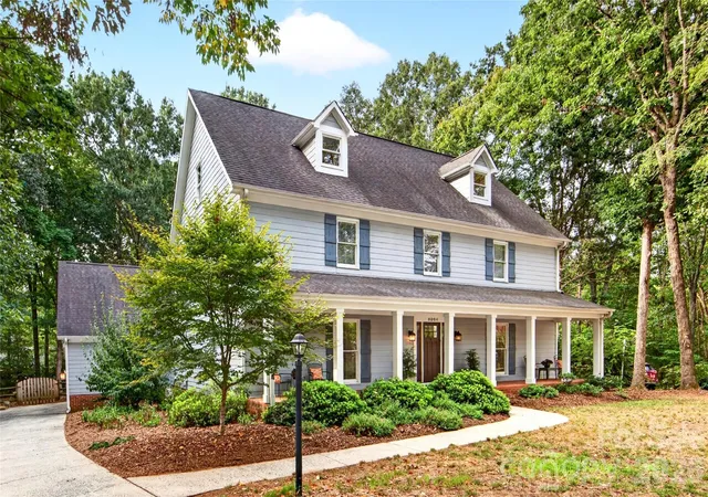 Photo 1 of Single family home for sale at 8004 Maremont Ct, Charlotte, NC 28270 | MLS# 4420252 | Listing updated on 2026-09-23