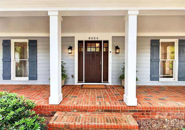 Photo 3 of Single family home for sale at 8004 Maremont Ct, Charlotte, NC 28270 | MLS# 4420252 | Listing updated on 2026-09-23