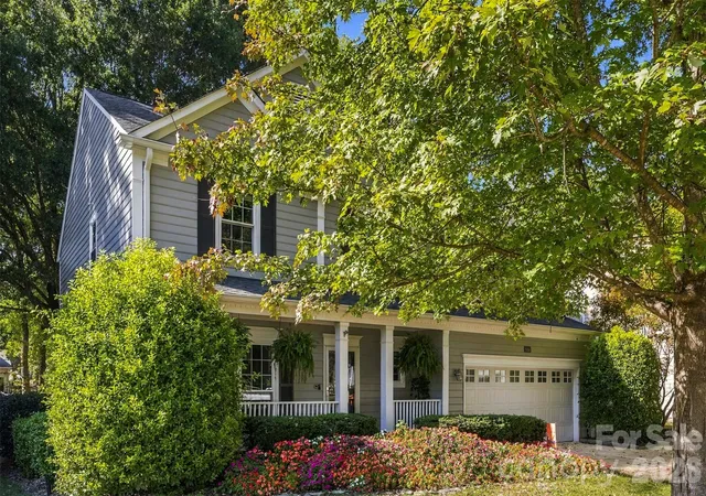 Photo 2 of Single family home for sale at 9014 Pickering Grv Ln, Charlotte, NC 28216 | MLS# 4420257 | Listing updated on 2026-10-22