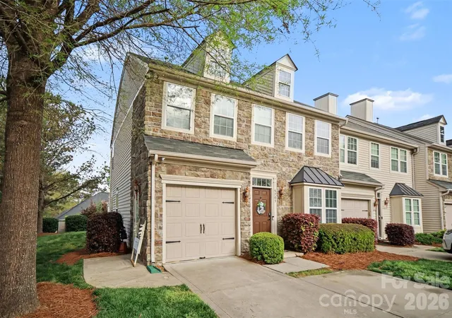 Photo 2 of Townhouse for sale at 5705 Mossdale Ln, Charlotte, NC 28278 | MLS# 4420265 | Listing updated on 2026-10-09