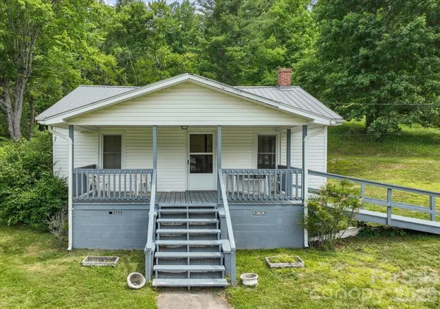 Photo 1 of Single family home for sale at 659 Newdale Church Rd, Burnsville, NC 28714 | MLS# 4420284 | Listing updated on 2026-09-02