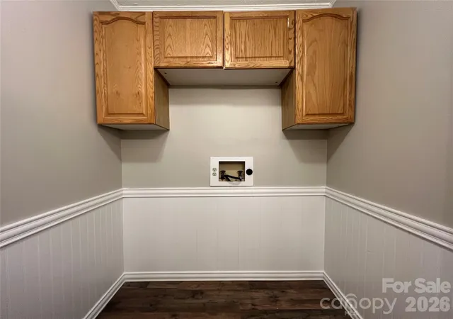 Photo 4 of Single family home for sale at 142 E Catawba Ave, Mount Holly, NC 28120 | MLS# 4420293 | Listing updated on 2026-09-05