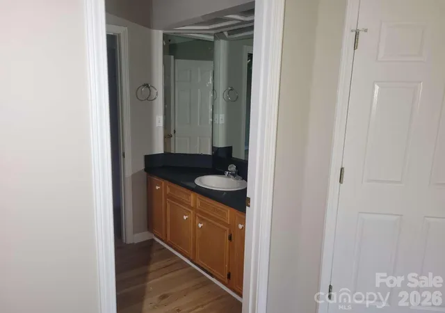 Photo 19 of Single family home for sale at 1275 Grady Ln, Hickory, NC 28602 | MLS# 4420304 | Listing updated on 2026-09-06