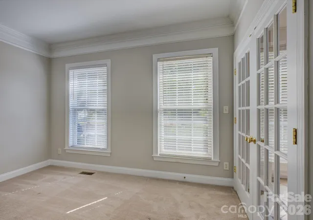 Photo 3 of Single family home for sale at 605 Queenswater Ln, Waxhaw, NC 28173 | MLS# 4420326 | Listing updated on 2026-09-22