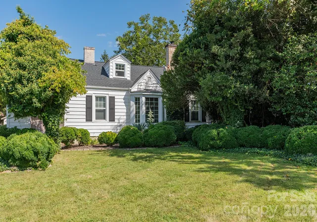 Photo 2 of Single family home for sale at 403 Fairview Dr, Lexington, NC 27292 | MLS# 4420347 | Listing updated on 2026-09-29