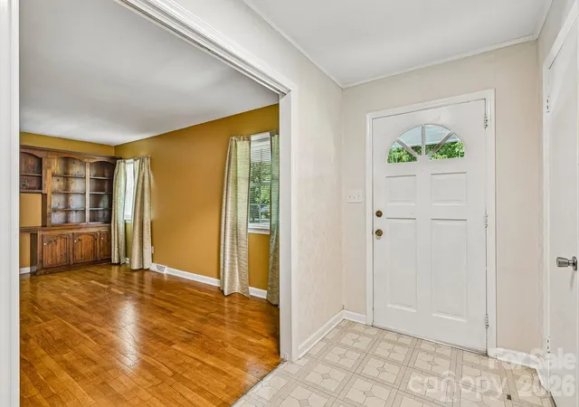 Photo 3 of Single family home for sale at 1926 Taylor Dr, Gastonia, NC 28052 | MLS# 4420378 | Listing updated on 2026-10-10