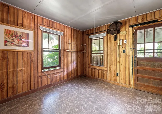 Photo 8 of Single family home for sale at 1487 Poplar Gap Rd, Hot Springs, NC | MLS# 4420401 | Listing updated on 2026-09-18