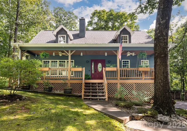 Photo 1 of Single family home for sale at 12 Howling Waite Ridge, Candler, NC 28715 | MLS# 4420405 | Listing updated on 2026-09-27